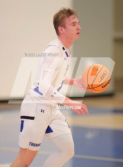 Thumbnail 1 in Denver Christian vs. Belleview Christian photogallery.