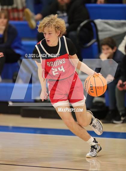 Thumbnail 2 in Denver Christian vs. Belleview Christian photogallery.