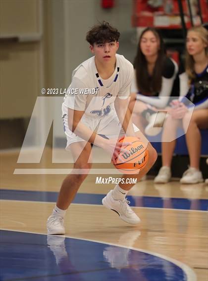 Thumbnail 2 in Denver Christian vs. Belleview Christian photogallery.