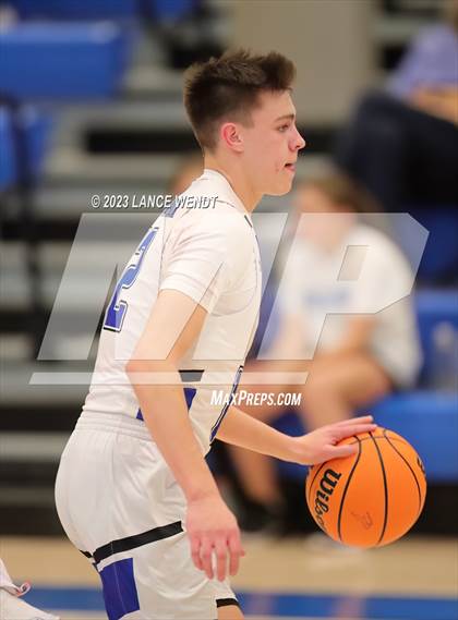 Thumbnail 1 in Denver Christian vs. Belleview Christian photogallery.