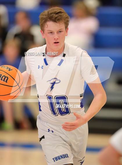 Thumbnail 3 in Denver Christian vs. Belleview Christian photogallery.