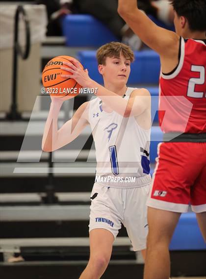 Thumbnail 2 in Denver Christian vs. Belleview Christian photogallery.