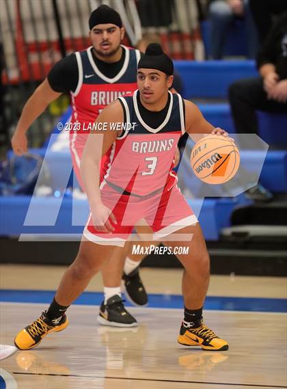 Thumbnail 1 in Denver Christian vs. Belleview Christian photogallery.