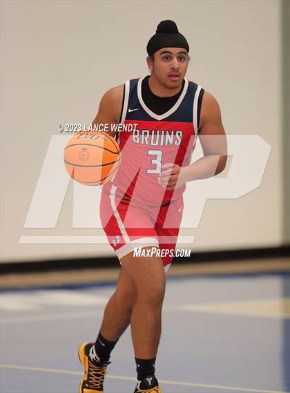 Thumbnail 1 in Denver Christian vs. Belleview Christian photogallery.