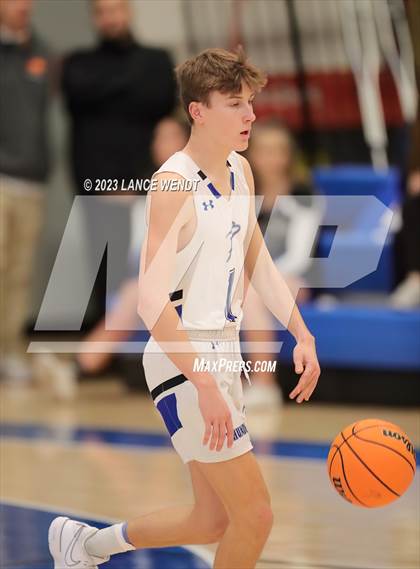 Thumbnail 2 in Denver Christian vs. Belleview Christian photogallery.
