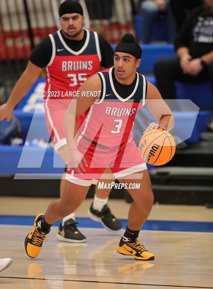 Thumbnail 2 in Denver Christian vs. Belleview Christian photogallery.