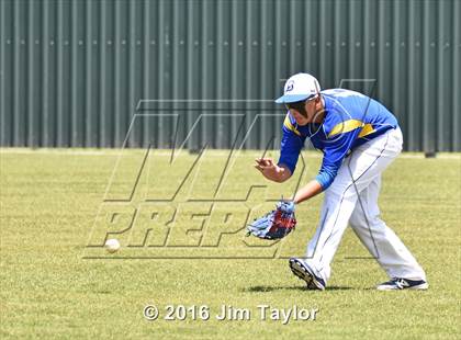 Thumbnail 1 in Brock vs Scurry Rosser (UIL 3A Bi-District Playoff) photogallery.