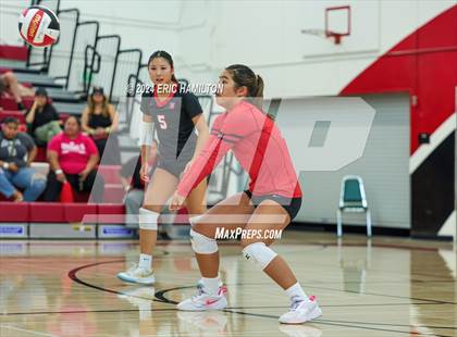 Thumbnail 1 in Harvard-Westlake vs. Cypress (Tae Kim Lakewood/Molten Classic) photogallery.