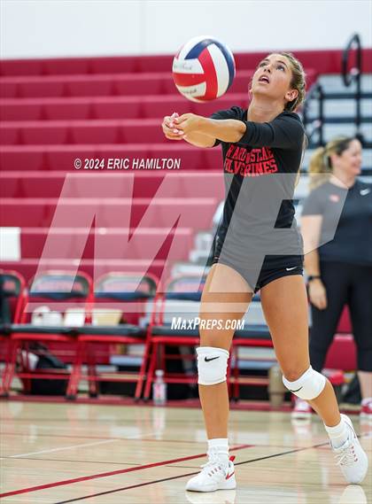 Thumbnail 2 in Harvard-Westlake vs. Cypress (Tae Kim Lakewood/Molten Classic) photogallery.