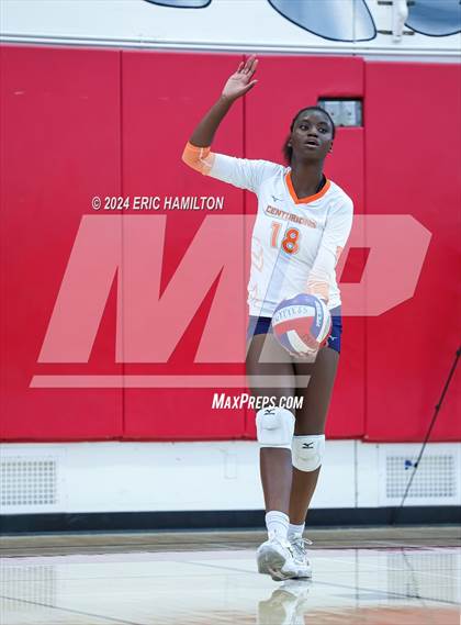 Thumbnail 2 in Harvard-Westlake vs. Cypress (Tae Kim Lakewood/Molten Classic) photogallery.