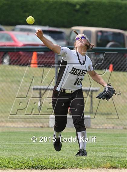 Thumbnail 3 in Stonington vs Wheeler (ECC Quarterfinal) photogallery.
