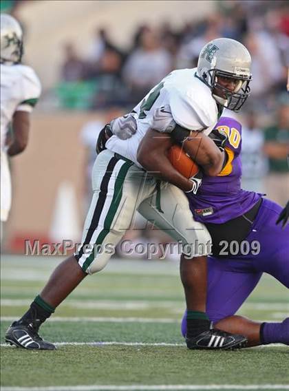 Thumbnail 2 in Ball vs. Hightower (Texas Bi-District Playoffs) photogallery.