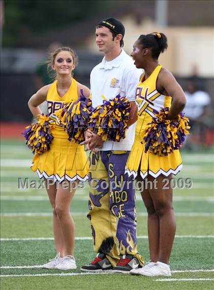 Thumbnail 3 in Ball vs. Hightower (Texas Bi-District Playoffs) photogallery.