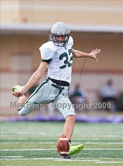 Thumbnail 2 in Ball vs. Hightower (Texas Bi-District Playoffs) photogallery.