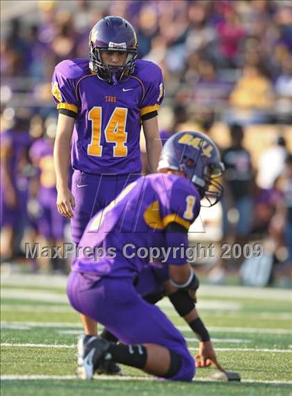 Thumbnail 1 in Ball vs. Hightower (Texas Bi-District Playoffs) photogallery.