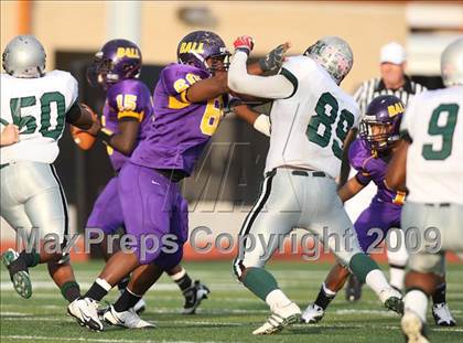 Thumbnail 2 in Ball vs. Hightower (Texas Bi-District Playoffs) photogallery.
