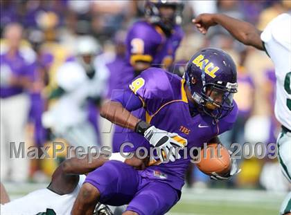 Thumbnail 2 in Ball vs. Hightower (Texas Bi-District Playoffs) photogallery.