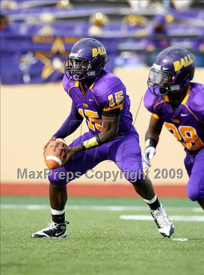 Thumbnail 1 in Ball vs. Hightower (Texas Bi-District Playoffs) photogallery.
