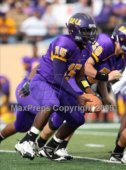 Thumbnail 3 in Ball vs. Hightower (Texas Bi-District Playoffs) photogallery.