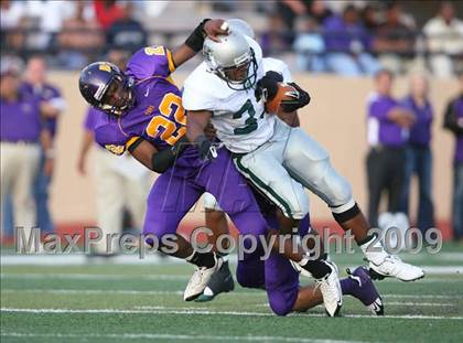 Thumbnail 2 in Ball vs. Hightower (Texas Bi-District Playoffs) photogallery.