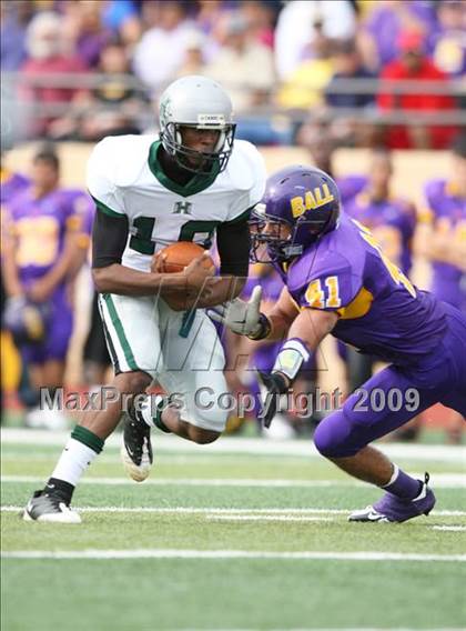 Thumbnail 2 in Ball vs. Hightower (Texas Bi-District Playoffs) photogallery.