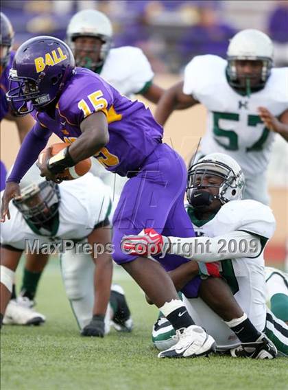 Thumbnail 3 in Ball vs. Hightower (Texas Bi-District Playoffs) photogallery.
