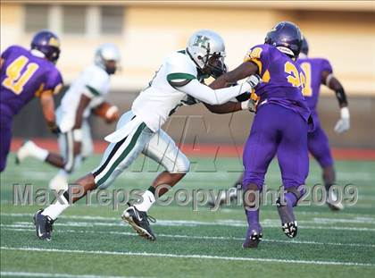 Thumbnail 2 in Ball vs. Hightower (Texas Bi-District Playoffs) photogallery.