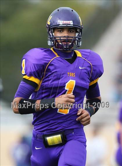 Thumbnail 1 in Ball vs. Hightower (Texas Bi-District Playoffs) photogallery.