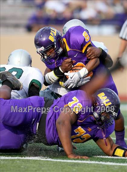 Thumbnail 2 in Ball vs. Hightower (Texas Bi-District Playoffs) photogallery.