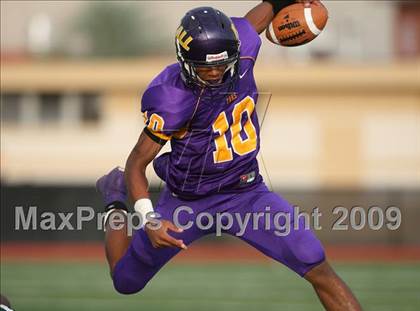 Thumbnail 2 in Ball vs. Hightower (Texas Bi-District Playoffs) photogallery.