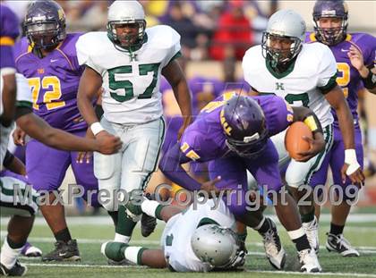 Thumbnail 2 in Ball vs. Hightower (Texas Bi-District Playoffs) photogallery.
