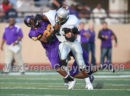 Thumbnail 1 in Ball vs. Hightower (Texas Bi-District Playoffs) photogallery.