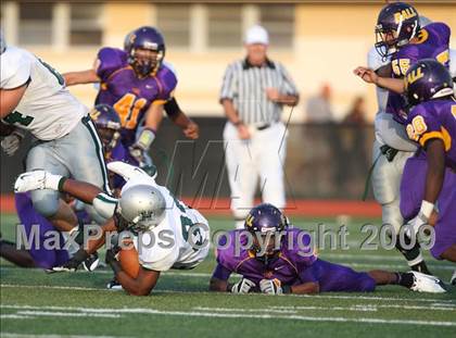 Thumbnail 2 in Ball vs. Hightower (Texas Bi-District Playoffs) photogallery.