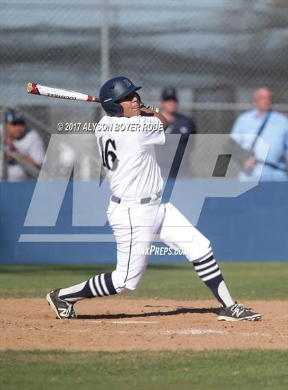 Thumbnail 3 in Concordia Lutheran vs. Bryan photogallery.