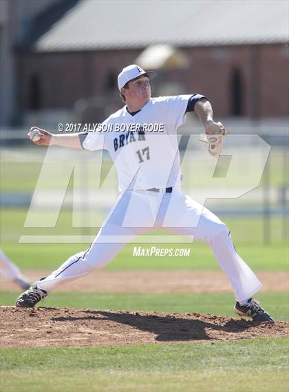 Thumbnail 3 in Concordia Lutheran vs. Bryan photogallery.