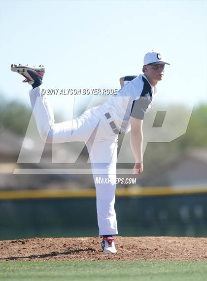 Thumbnail 3 in Concordia Lutheran vs. Bryan photogallery.