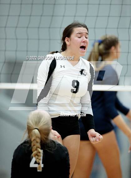 Thumbnail 2 in Guyer vs. Highland Park (UIL 6A Regional Quarterfinals) photogallery.