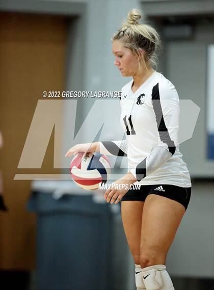 Thumbnail 1 in Guyer vs. Highland Park (UIL 6A Regional Quarterfinals) photogallery.