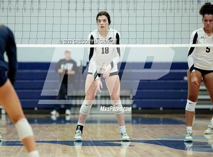 Thumbnail 2 in Guyer vs. Highland Park (UIL 6A Regional Quarterfinals) photogallery.