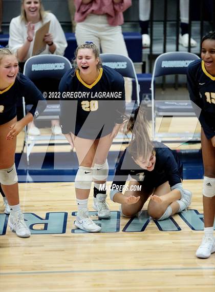 Thumbnail 2 in Guyer vs. Highland Park (UIL 6A Regional Quarterfinals) photogallery.