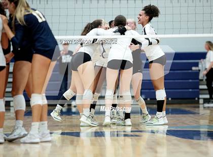 Thumbnail 3 in Guyer vs. Highland Park (UIL 6A Regional Quarterfinals) photogallery.