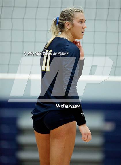 Thumbnail 2 in Guyer vs. Highland Park (UIL 6A Regional Quarterfinals) photogallery.