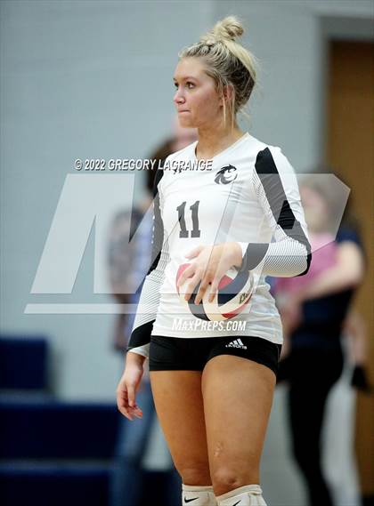 Thumbnail 2 in Guyer vs. Highland Park (UIL 6A Regional Quarterfinals) photogallery.
