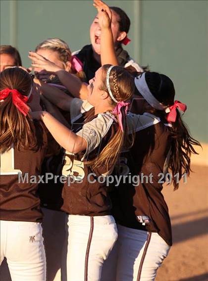 Thumbnail 2 in Santiago vs. Canyon (CIF SS D1 Final) photogallery.