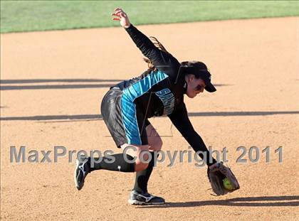 Thumbnail 2 in Santiago vs. Canyon (CIF SS D1 Final) photogallery.