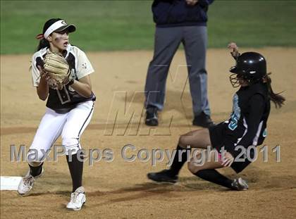 Thumbnail 2 in Santiago vs. Canyon (CIF SS D1 Final) photogallery.