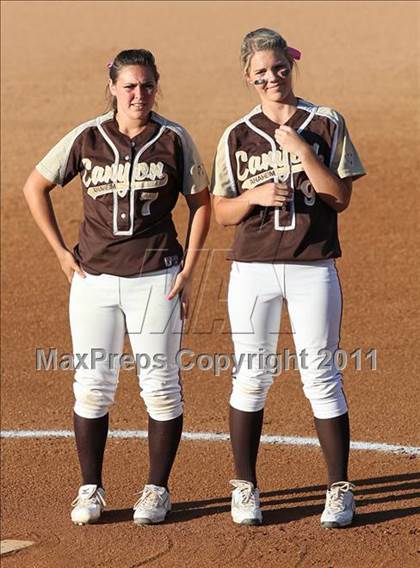 Thumbnail 3 in Santiago vs. Canyon (CIF SS D1 Final) photogallery.