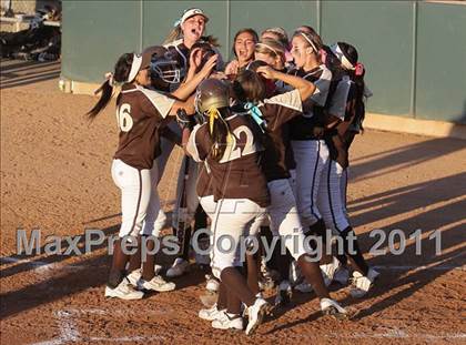 Thumbnail 2 in Santiago vs. Canyon (CIF SS D1 Final) photogallery.