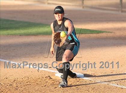 Thumbnail 2 in Santiago vs. Canyon (CIF SS D1 Final) photogallery.