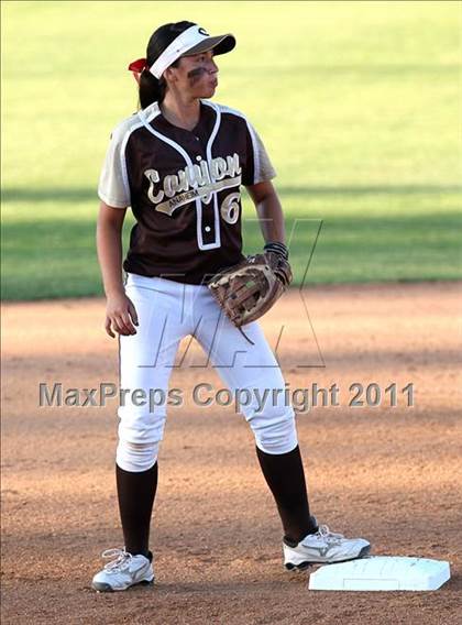 Thumbnail 3 in Santiago vs. Canyon (CIF SS D1 Final) photogallery.